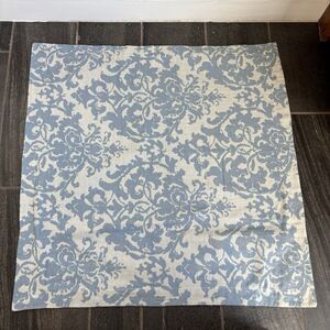 Pottery Barn Jacquard Medallion Euro Shams Cotton Linen Blend 26x26"